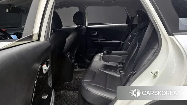 Kia Niro 2018 Белый из Кореи, фото 3