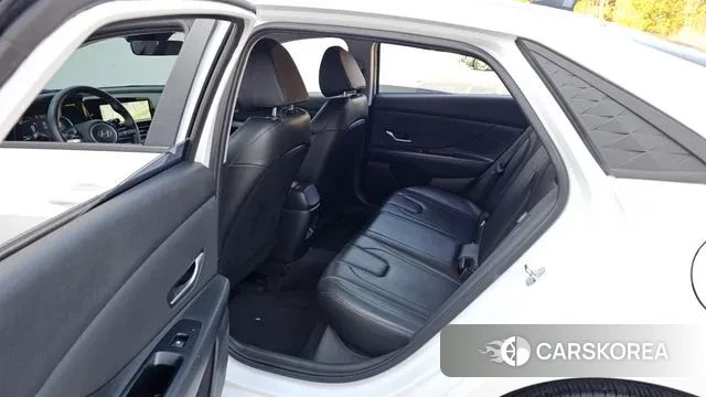 Hyundai The New Avante (CN7) 2023 Белый из Кореи, фото 3