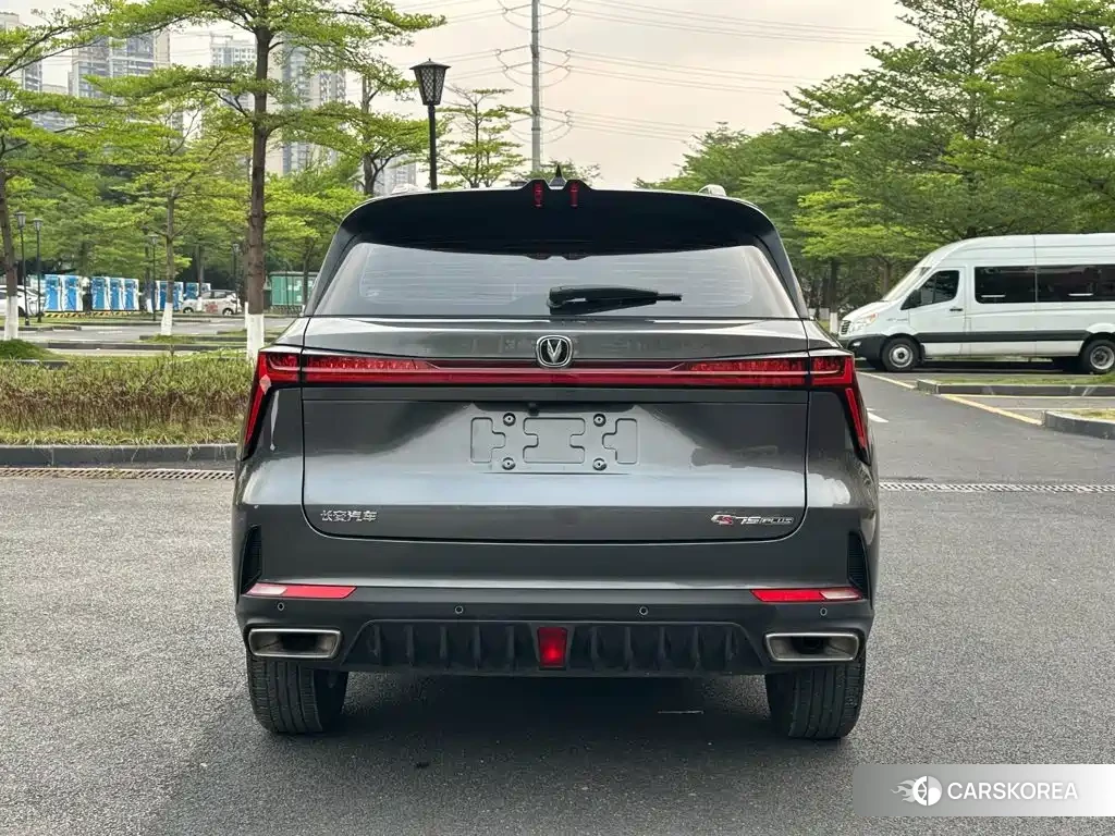 Chang'an CS75PLUS 2023 Silver/gray из Китая, фото 3