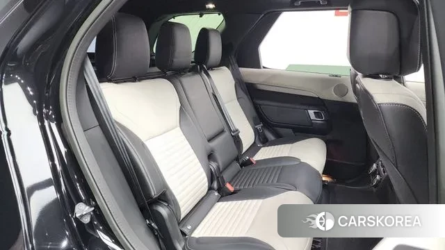 Land Rover Discovery 5 2023 Черный из Кореи, фото 3