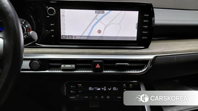 Kia K5 3rd generation 2023 Черный из Кореи, фото 3