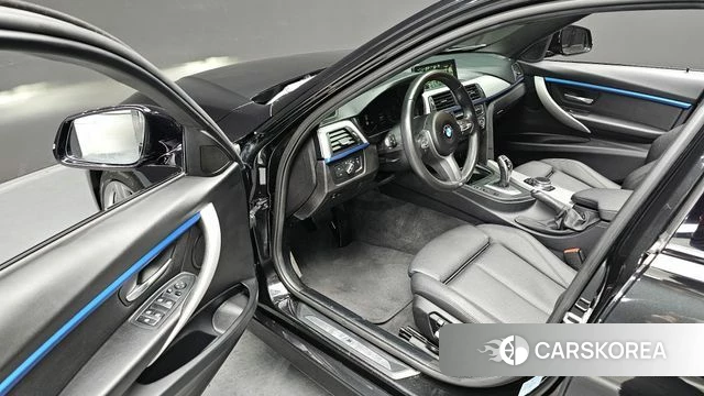 BMW 3 Series (F30) 2018 Черный из Кореи, фото 3