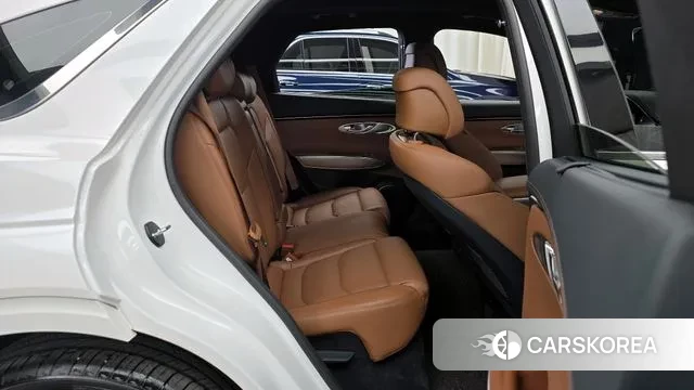 Genesis GV70 2023 Белый из Кореи, фото 3