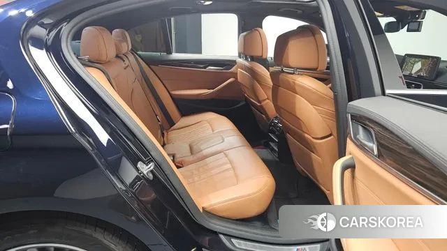 BMW 5 Series (G30) 2021 Черный из Кореи, фото 3