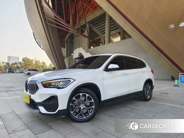 BMW X1 2021 Белый из Китая, фото 3