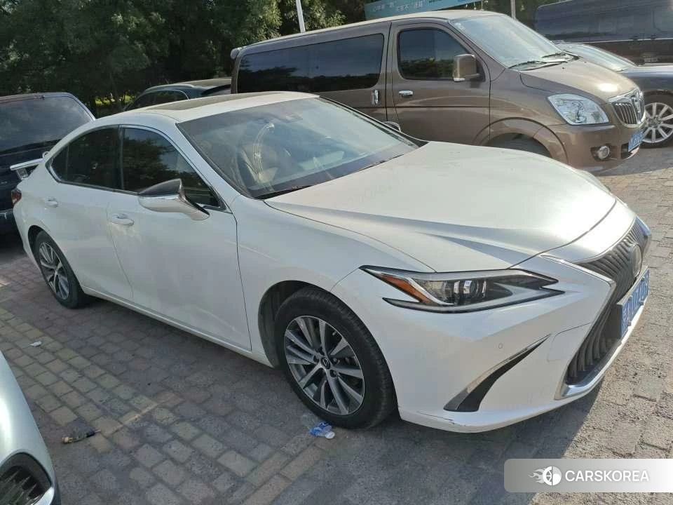 Lexus ES 2021 Белый из Китая, фото 3