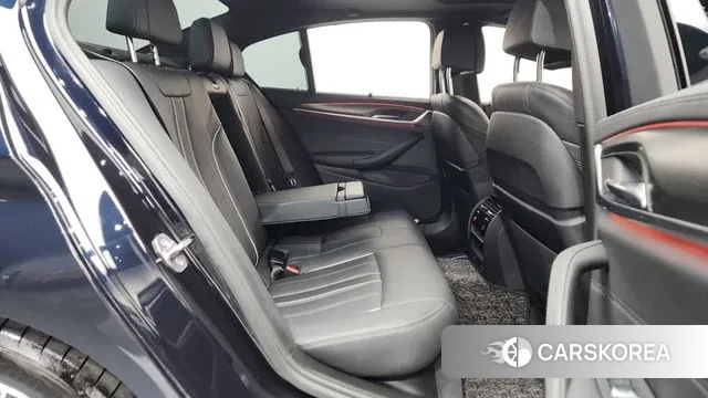 BMW 5 Series (G30) 2022 Черный из Кореи, фото 3