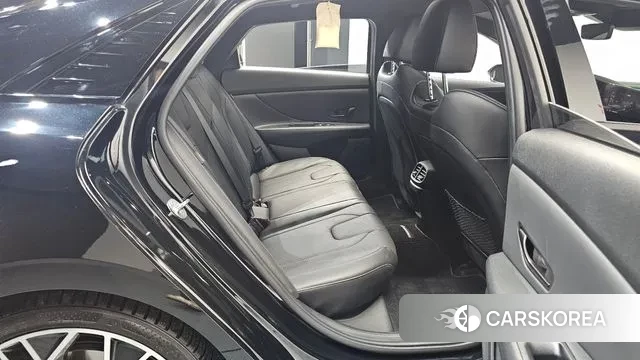 Hyundai The New Avante (CN7) 2023 Черный из Кореи, фото 3