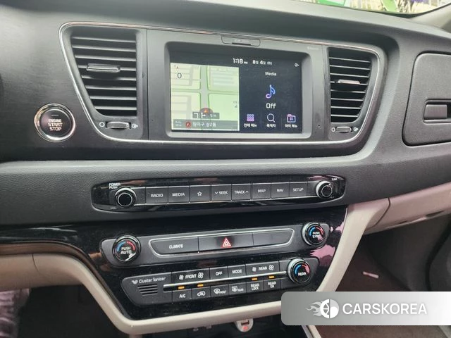 Kia The New Carnival 2018 Белый из Кореи, фото 3