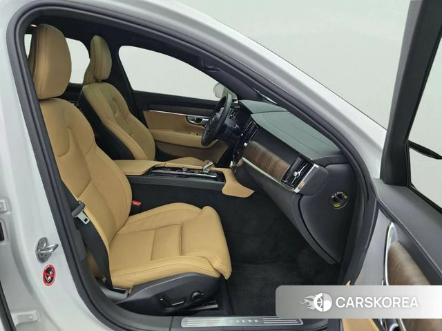 Volvo S90 2024 Белый из Кореи, фото 3