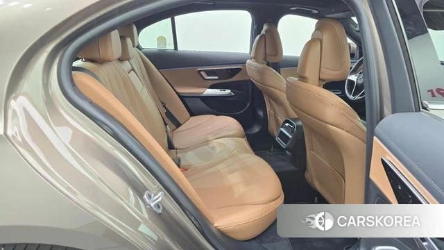 Mercedes-Benz E-Class W214 2025 Коричневый из Кореи, фото 3