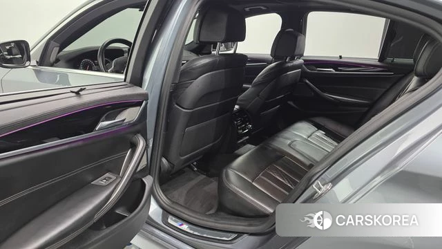 BMW 5 Series (G30) 2018 Серый из Кореи, фото 3