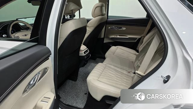 Genesis GV70 2023 Белый из Кореи, фото 3