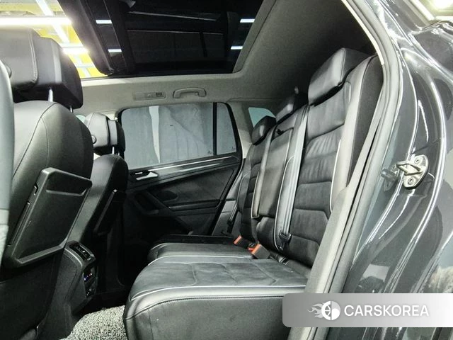 Volkswagen Tiguan second Generation 2020 Серый из Кореи, фото 3