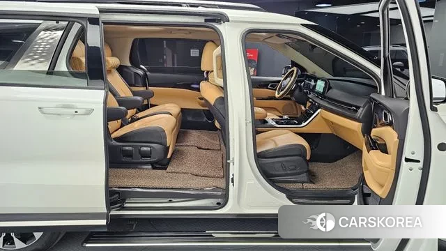 Kia Carnival 4th generation 2023 Белый из Кореи, фото 3