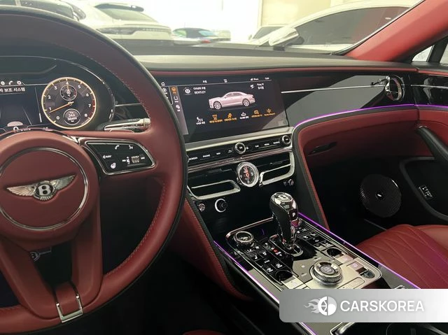 Bentley Flying Spur 3rd Generation 2021 Белый из Кореи, фото 3