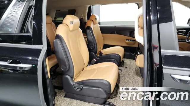 Kia Carnival 4th generation 2022 Черный из Кореи, фото 3