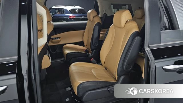 Kia Carnival 4th generation 2022 Черный из Кореи, фото 3