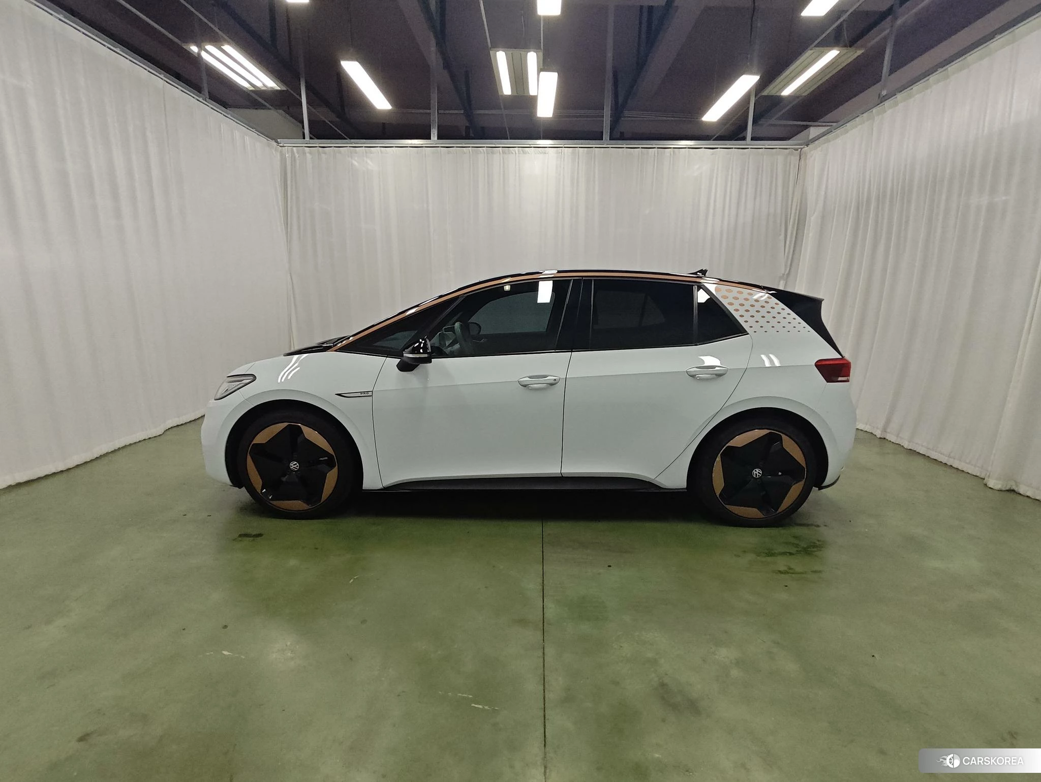 Volkswagen ID.3 2021 Белый из Китая, фото 3