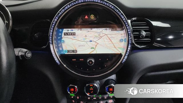Mini Cooper 2023 Белый из Кореи, фото 3