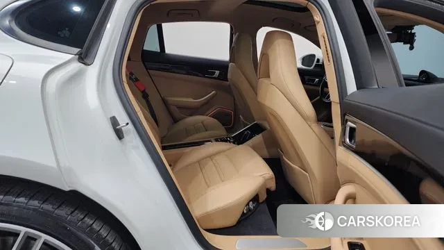 Porsche Panamera (971) 2018 Белый из Кореи, фото 3