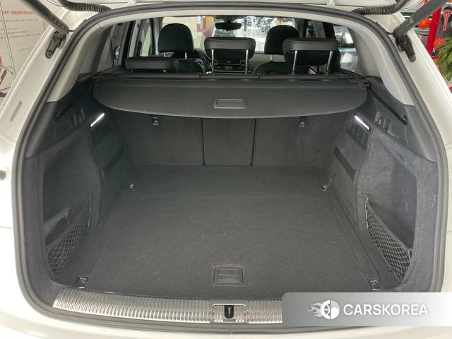 Audi Q5L 2021 Белый из Китая, фото 3