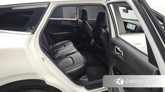 Kia Sportage 5th Generation 2022 Белый из Кореи, фото 3