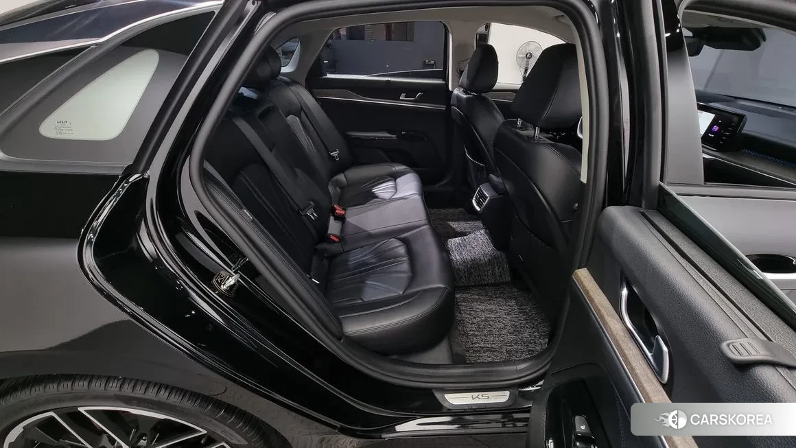 Kia K5 3rd generation 2023 Черный из Кореи, фото 3