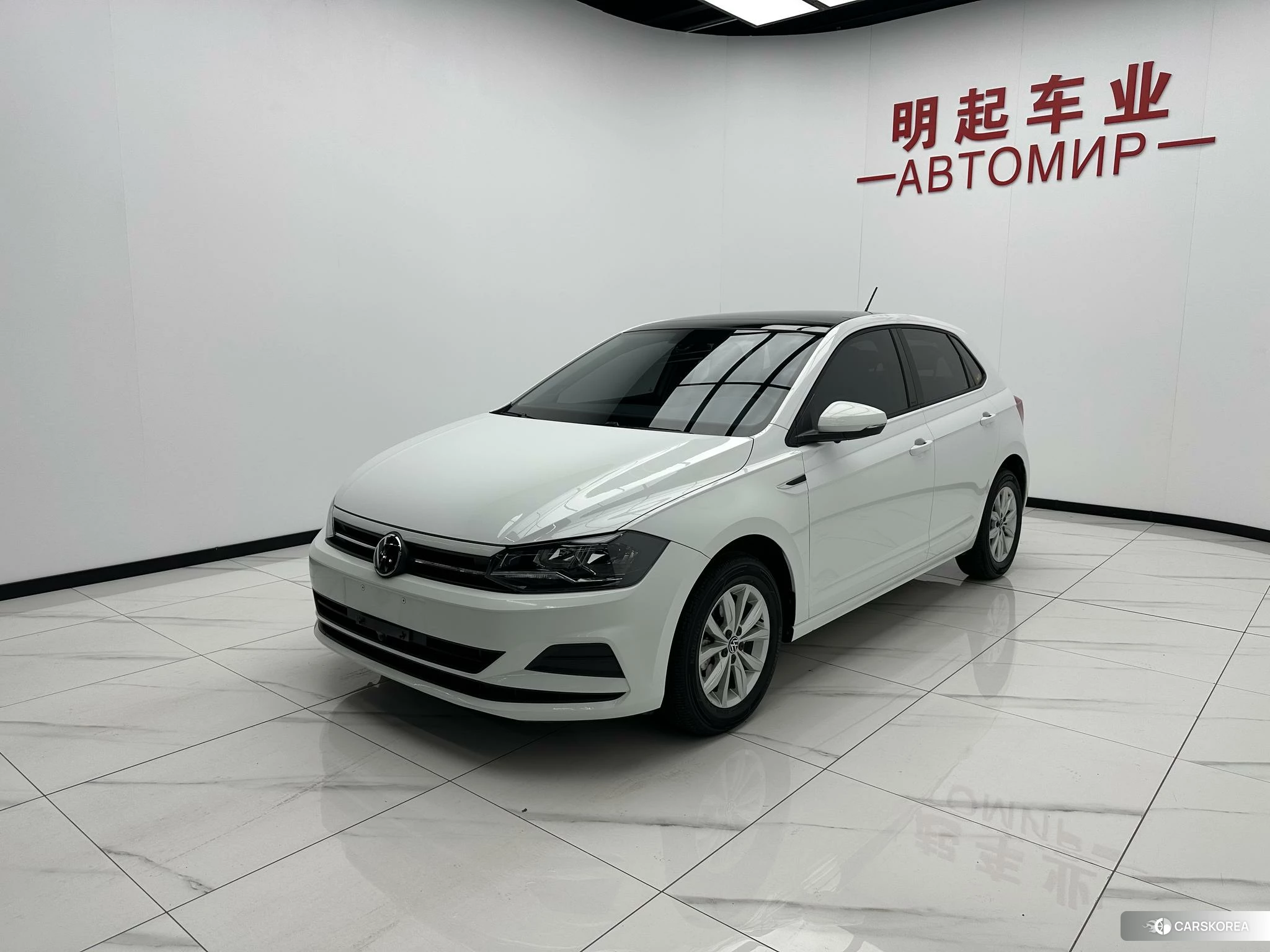 Volkswagen Polo 2022 Белый из Китая, фото 3