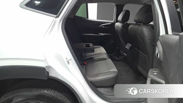 Chevrolet (GM Daewoo) Trax Crossover 2024 Белый из Кореи, фото 3
