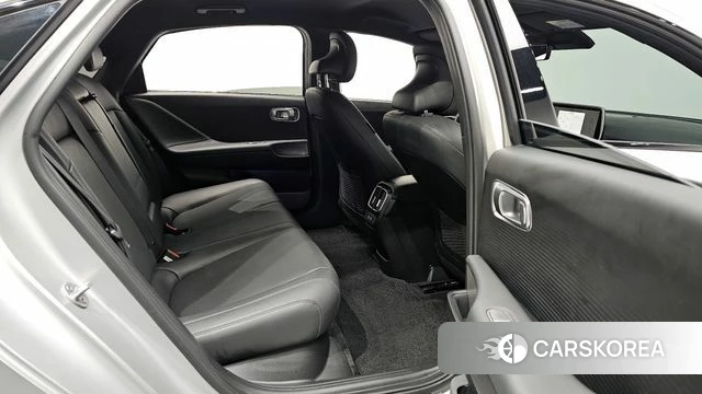 Hyundai Ionic 6 2023 Серебряный из Кореи, фото 3