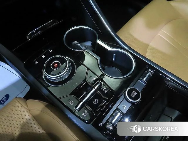 Kia K5 3rd generation 2022 Серебристо-серый из Кореи, фото 3