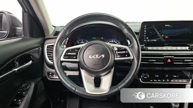 Kia Seltos 2021 Серый из Кореи, фото 3