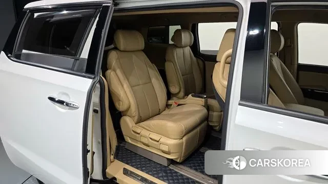 Kia The New Carnival 2019 Белый из Кореи, фото 3