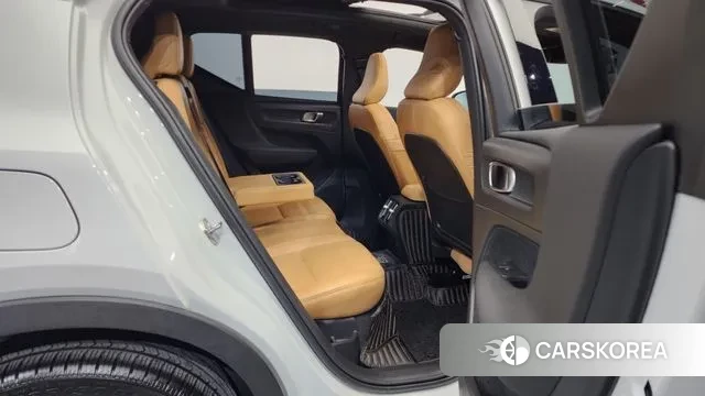Volvo XC40 2020 Белый из Кореи, фото 3
