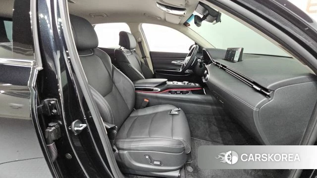 Genesis GV70 2022 Черный из Кореи, фото 3