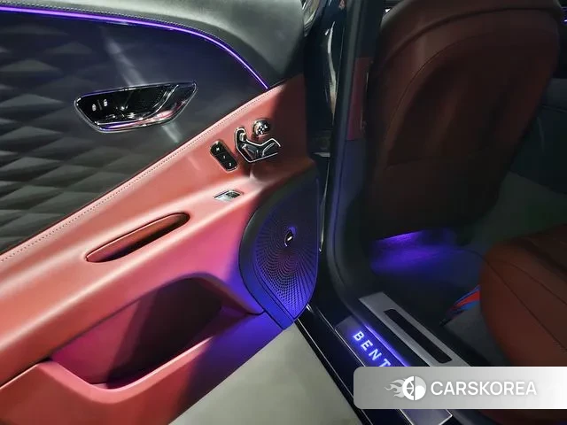 Bentley Flying Spur 3rd Generation 2022 Синий из Кореи, фото 3