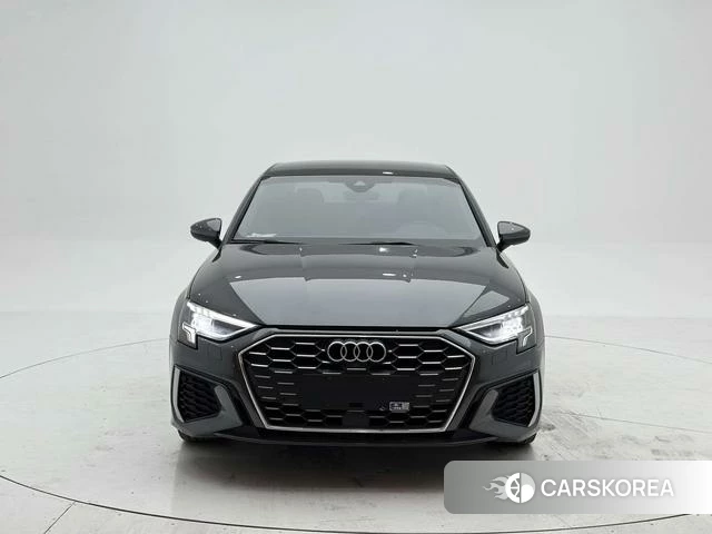 Audi A3 2021 Темно-серый из Китая, фото 3