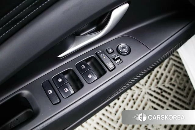 Hyundai Elantra 2023 Белый из Китая, фото 3
