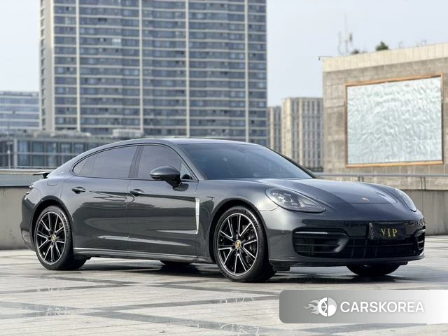Porsche Panamera 2023 Темно-серый из Китая, фото 3