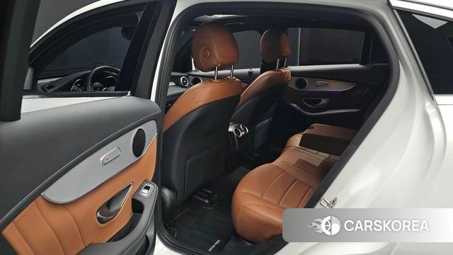 Mercedes-Benz GLC-Class X253 2023 Белый из Кореи, фото 3