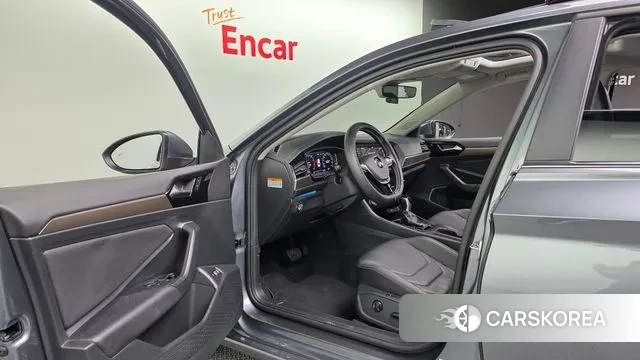 Volkswagen 7th Generation of Jetta 2021 Серый из Кореи, фото 3