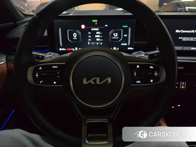 Kia The New K5 Hybrid 3rd generation 2025 Белый из Кореи, фото 3