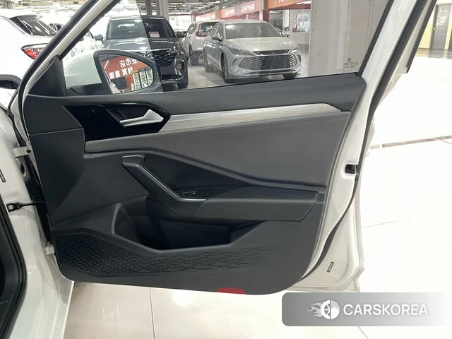 Volkswagen Sagitar 2021 Белый из Китая, фото 3