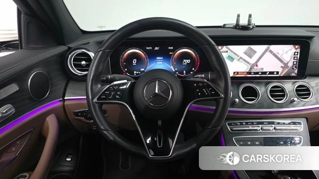 Mercedes-Benz E-Class W213 2023 Белый из Кореи, фото 3