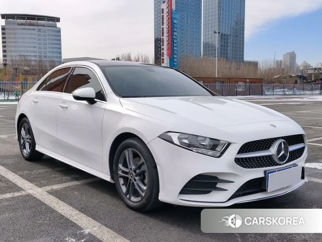 Mercedes-Benz Class A 2023 Белый из Китая, фото 3