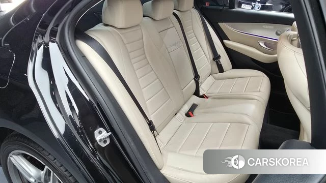 Mercedes-Benz E-Class W213 2018 Черный из Кореи, фото 3