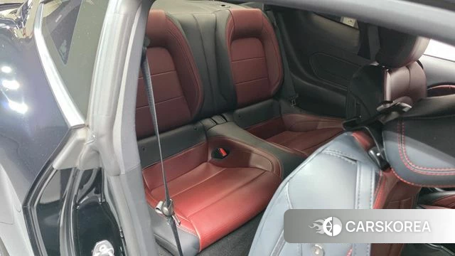 Ford Mustang 7th Generation 2025 Черный из Кореи, фото 3