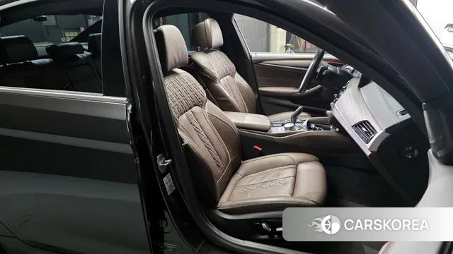 BMW 5 Series (G30) 2021 Серый из Кореи, фото 3