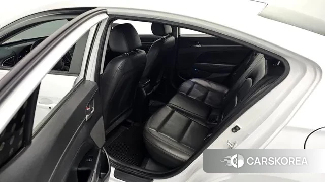 Hyundai Avante AD 2018 Белый из Кореи, фото 3